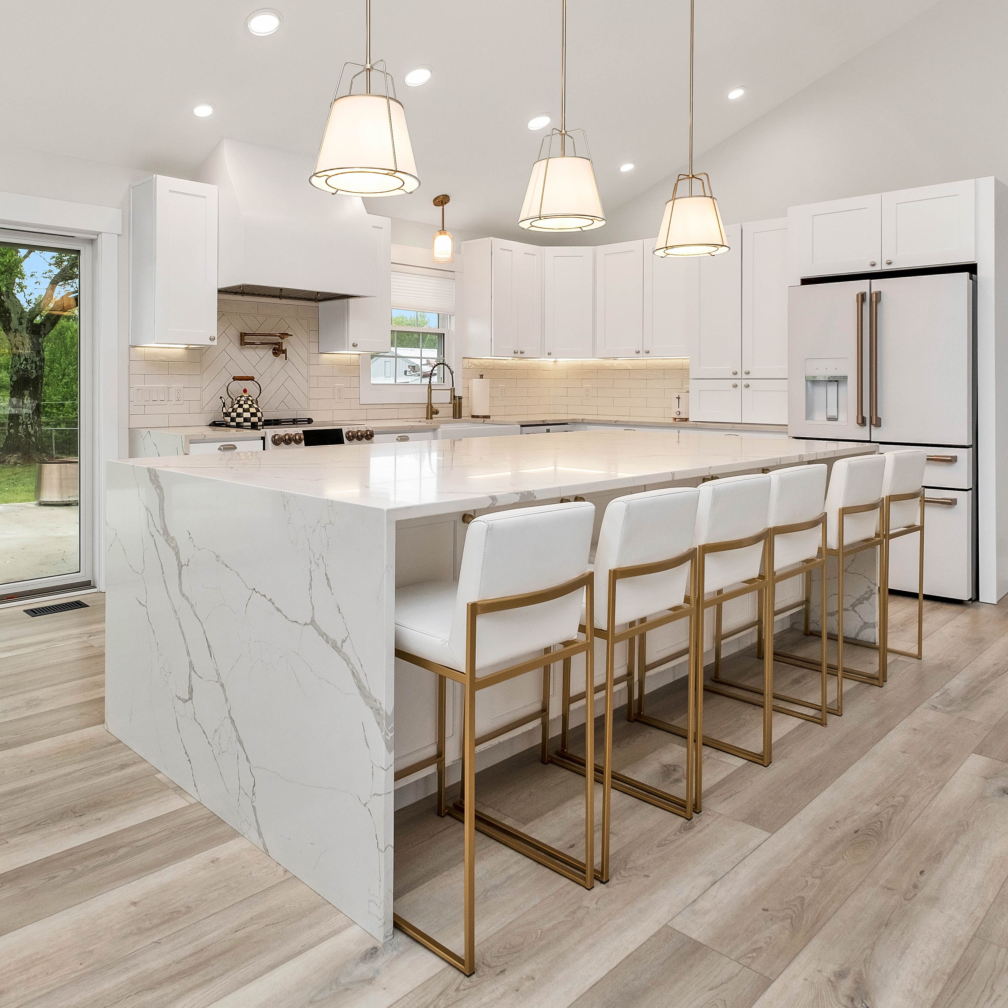 Elegant White Leather Bar Stools. Shop Now Furniture
