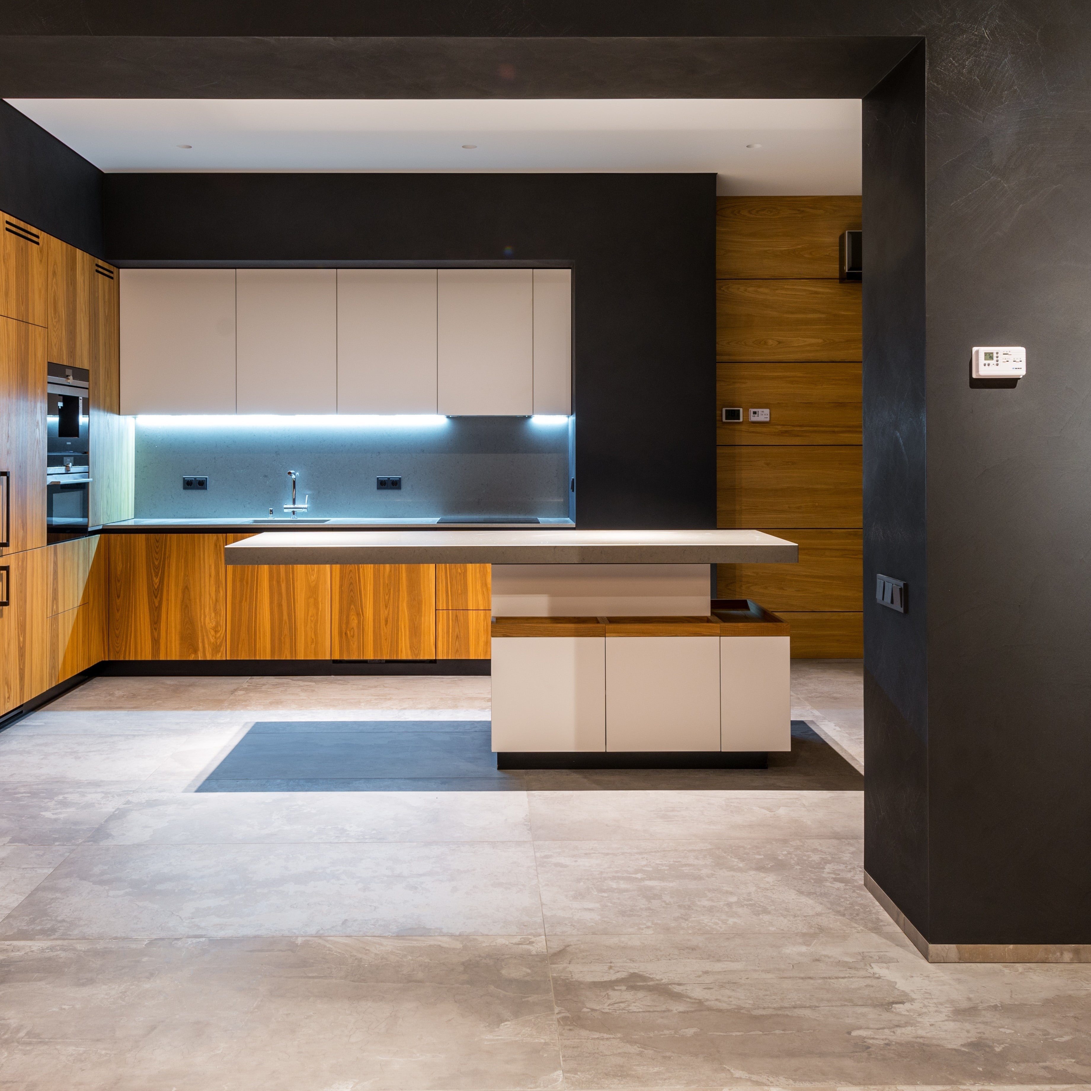 How to Select Bar Stools in Toronto? Shop Now Furniture