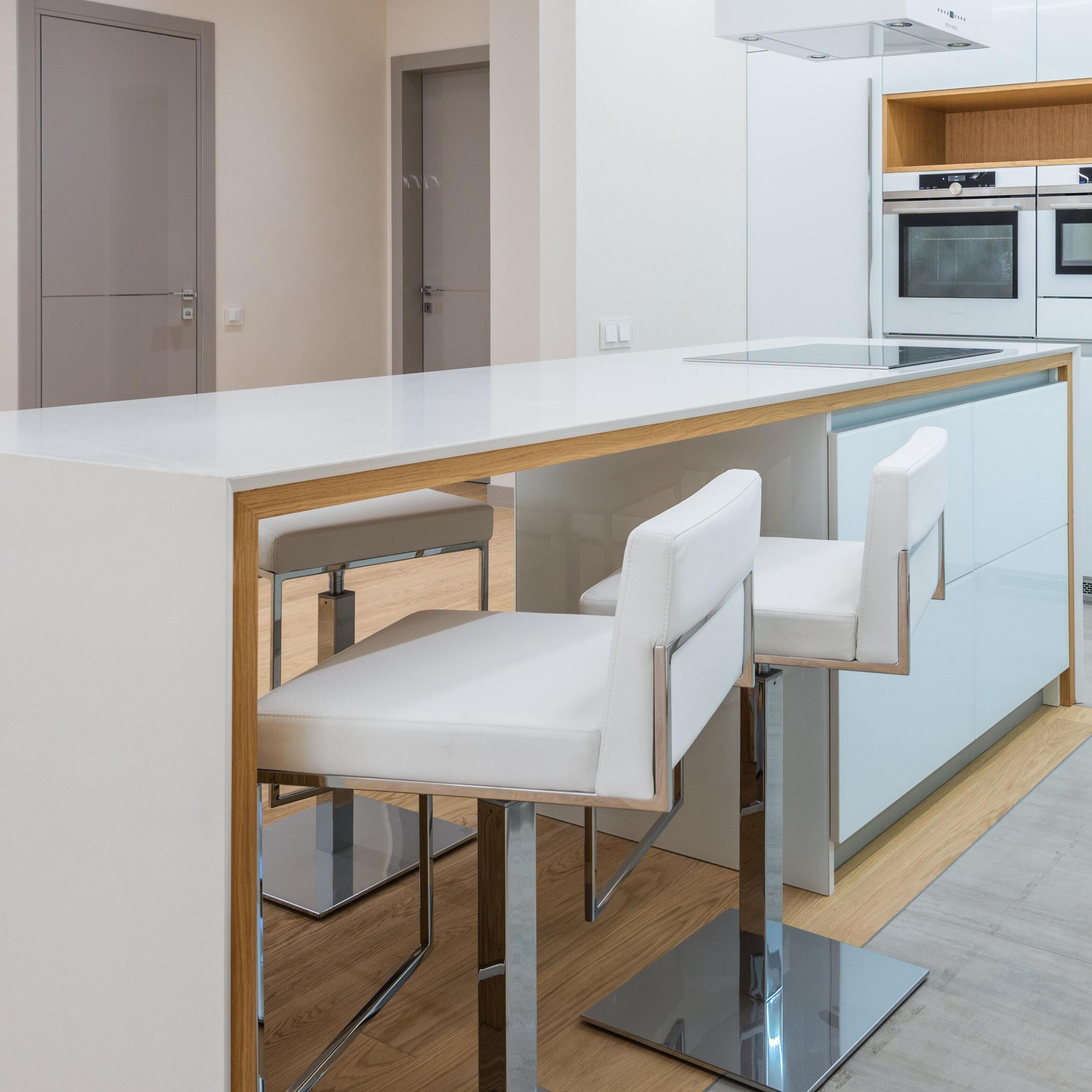 Adjustable vs Counter Height Bar Stools | Furniture Planet